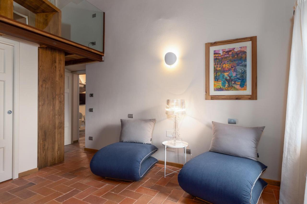 Il Castro Luxury Apartments 圣吉米纳诺 外观 照片